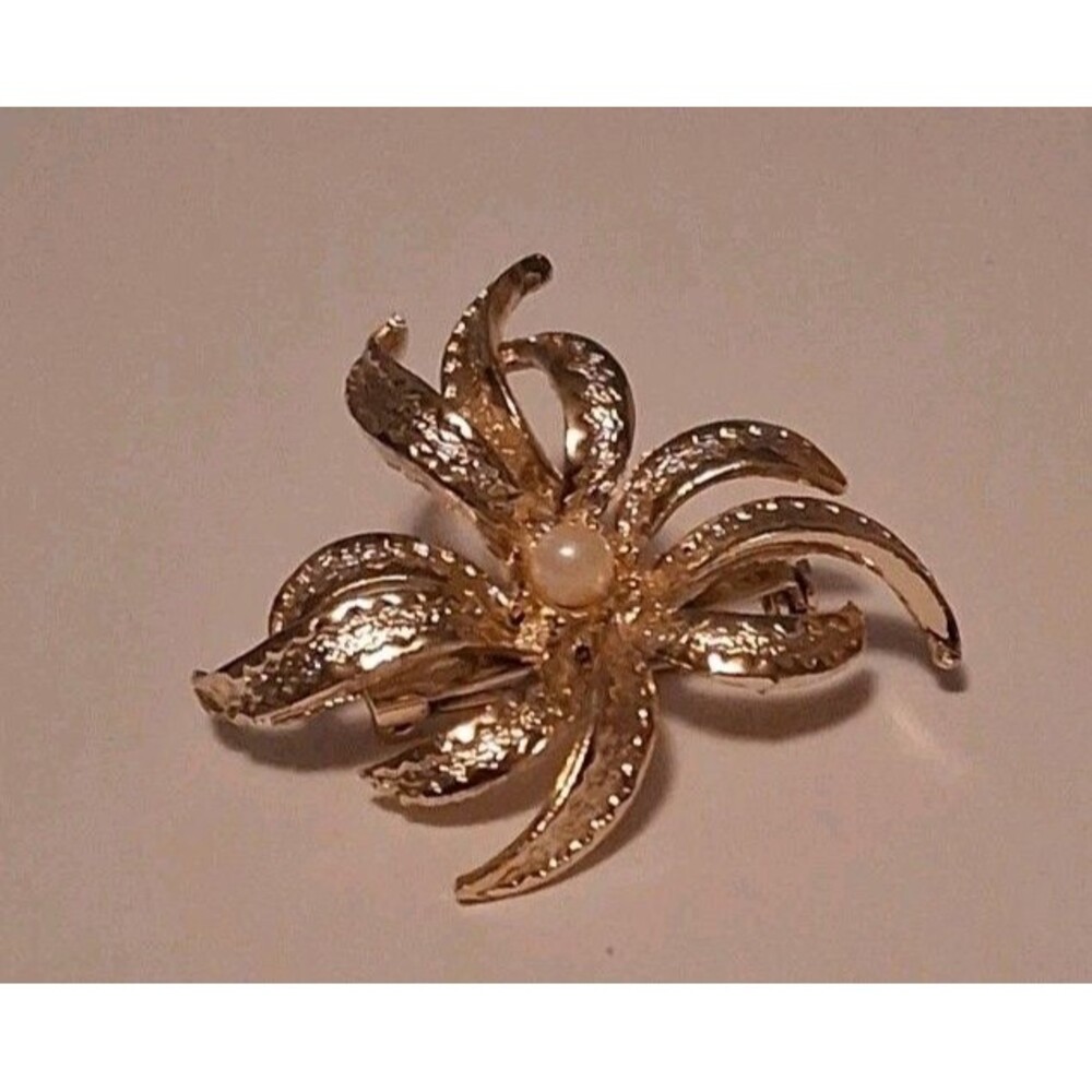 Vintage Rhinestone Faux Pearl Star Flower 2 Tone Brooch Pin